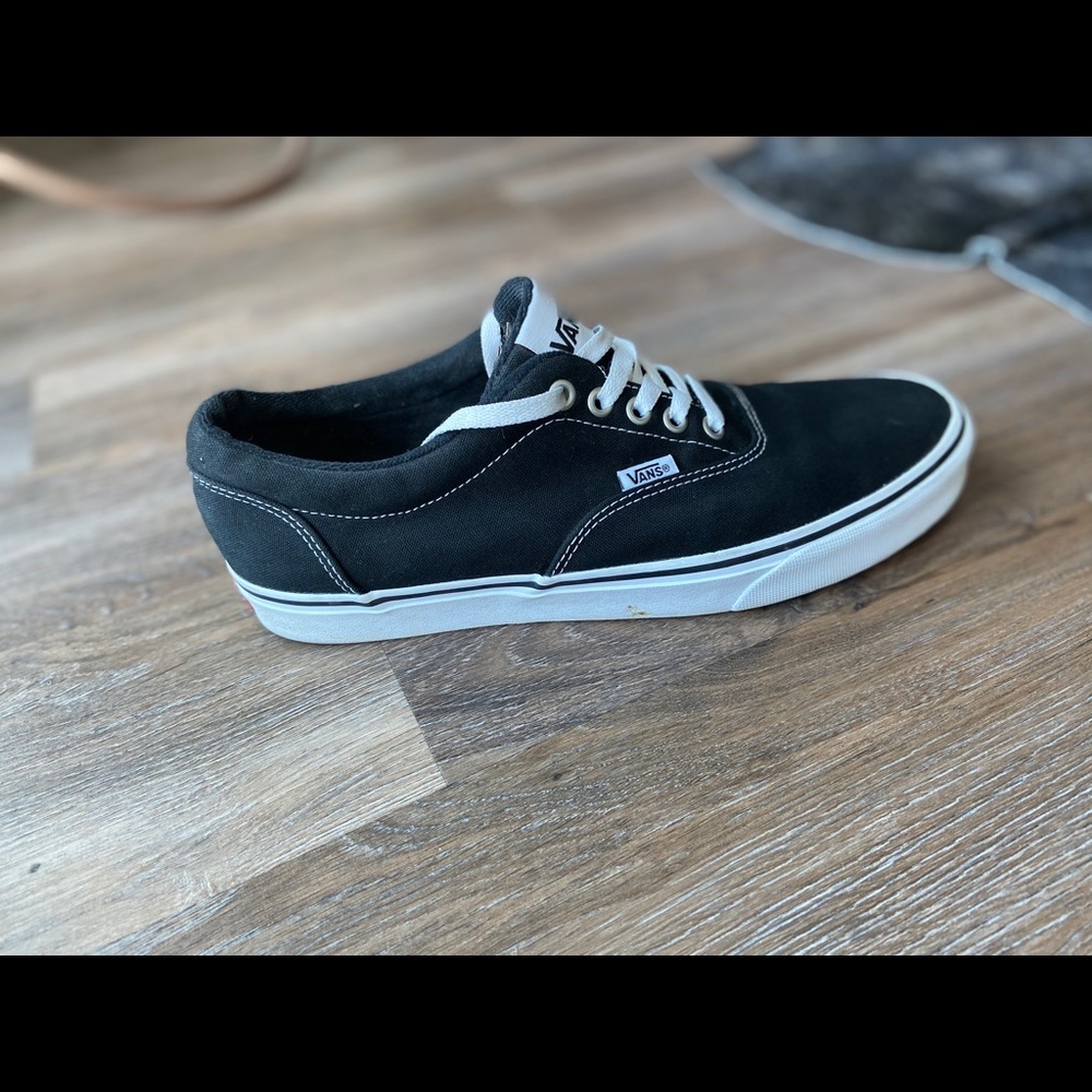 Vans - Picture 2 of 4